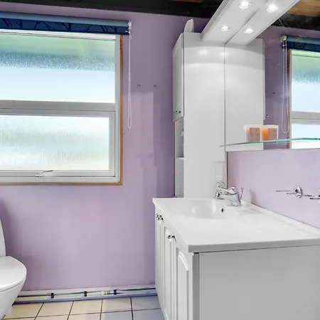 With A Fireplace 320 Hébergement de vacances *